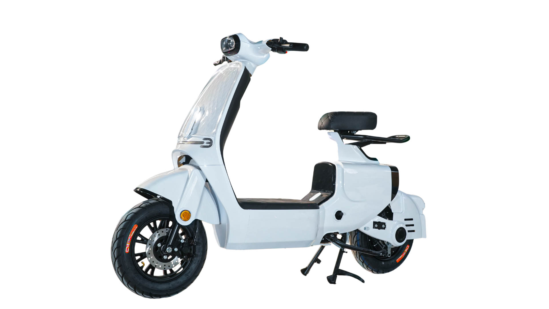 Yumoto V1 màu trắng